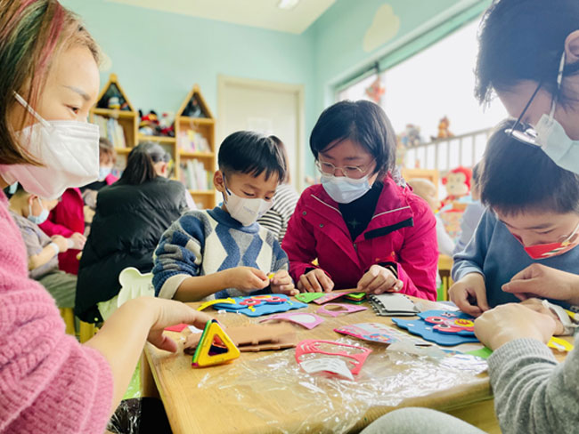 開在兒童醫(yī)院病房里的學(xué)校